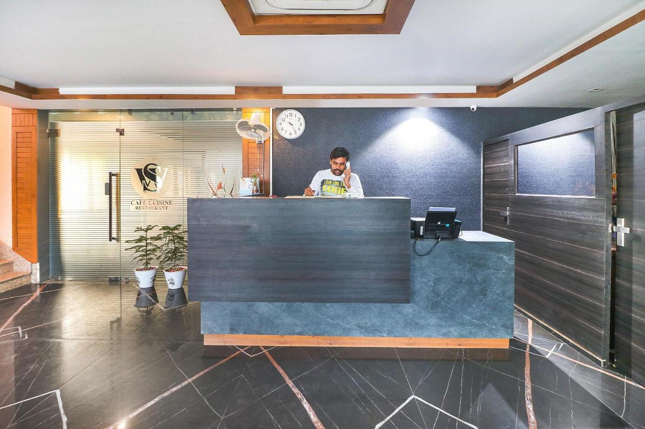 โอโย 66888 คมติ รีสอร์ต Hotel อาลีการห์ ภายนอก รูปภาพ